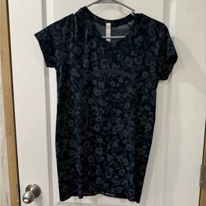 Lululemon swiftly tech top